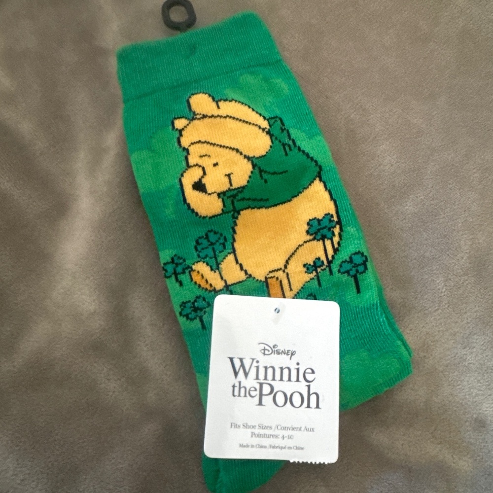 New St Patty’s Day Winnie the Pooh women’s crew socks sz 4-10